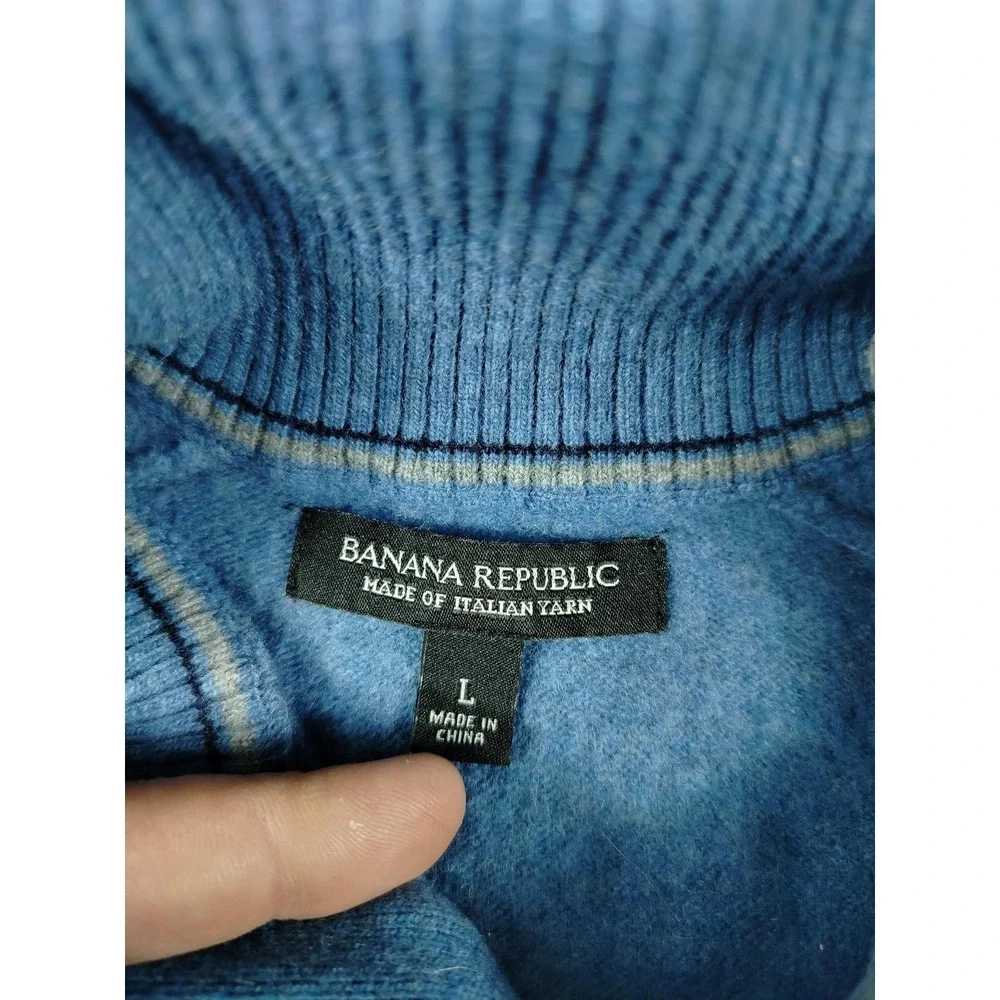 Banana Republic brand banana